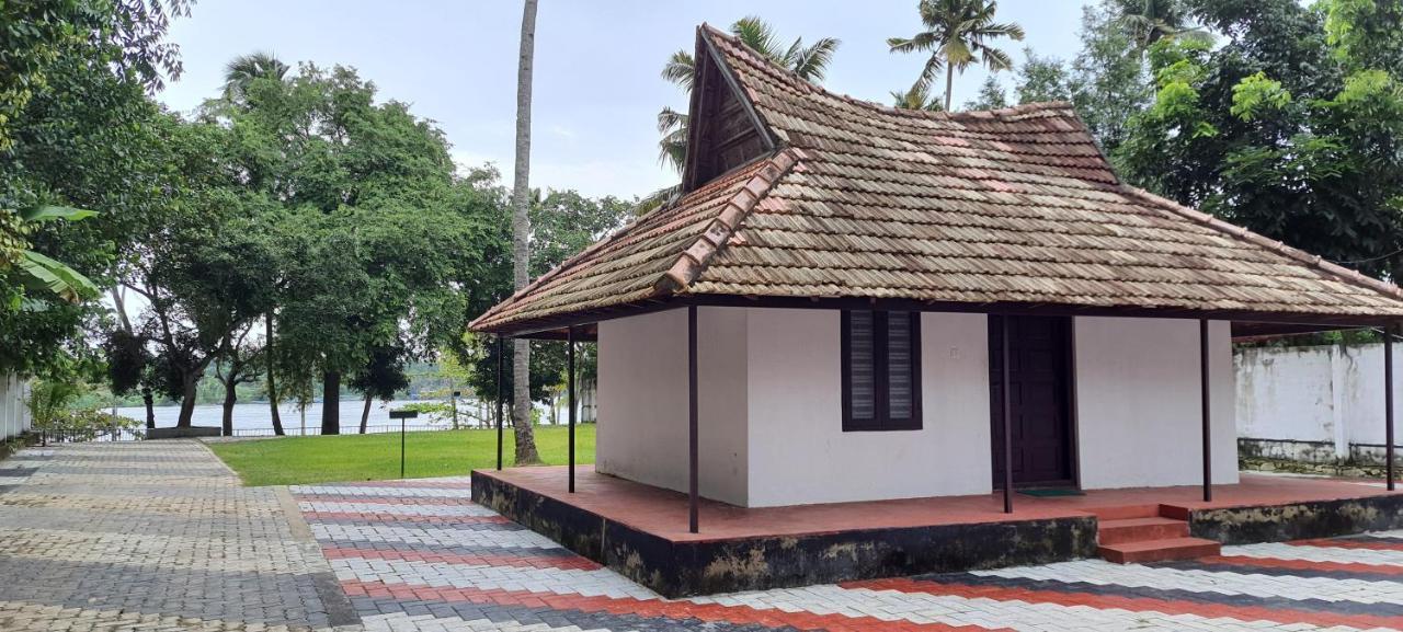 Ripples Service Villas Kollam Exterior foto